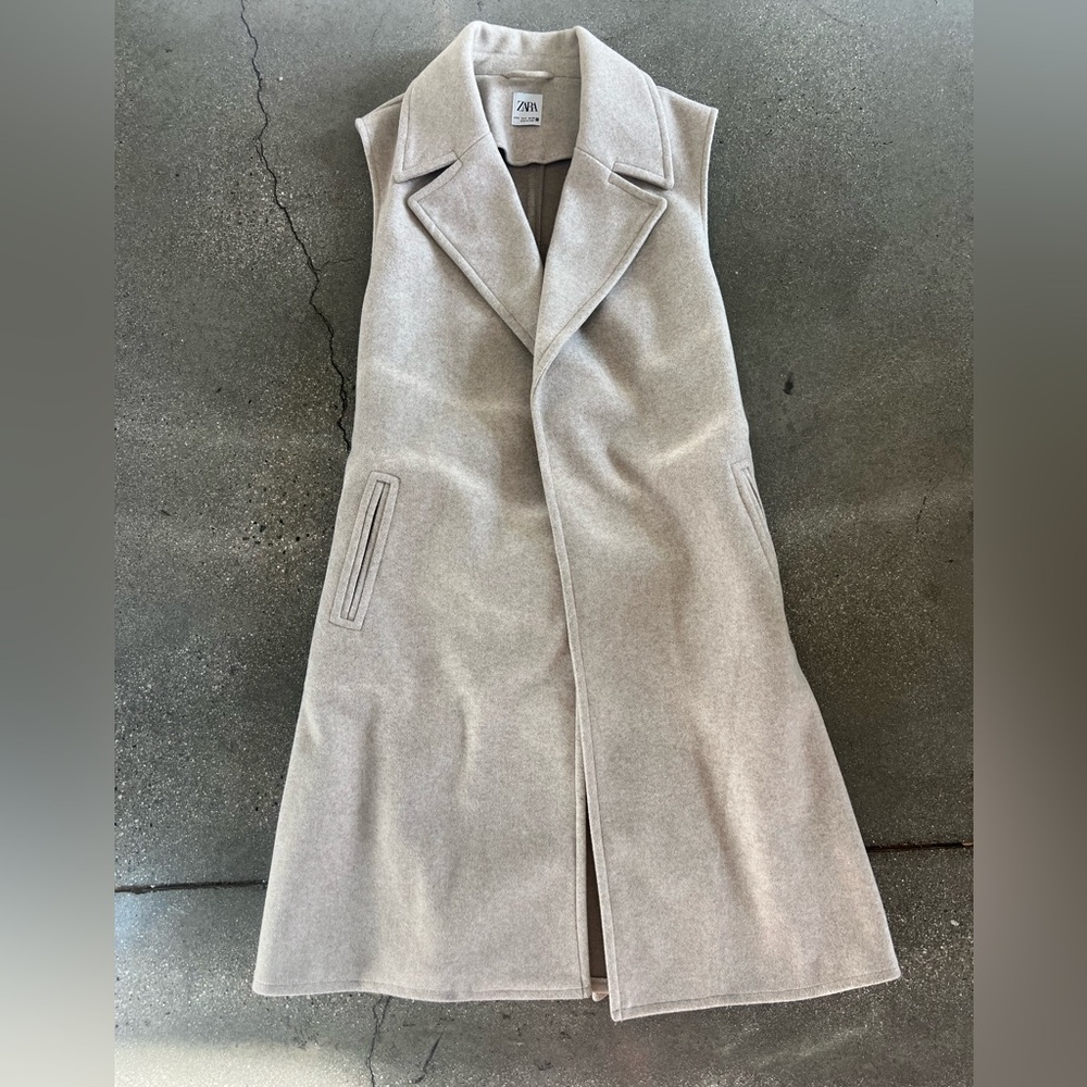 Zara Cream Sleeveless Coat